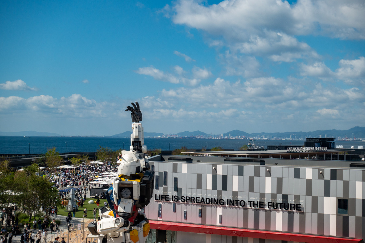 大阪万博ガンダムの写真